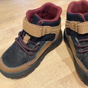 Carter's toddler hiking boots, size 5